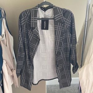 Pretty Little things checkered blazer